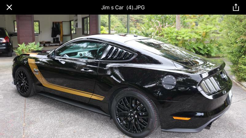 2015 2019 Mustang Comp Series Fuel Door Black