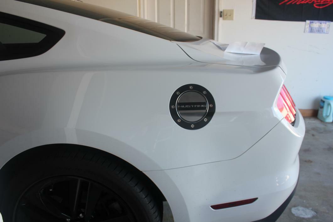 2015 2020 Mustang Comp Series Fuel Door Black / Silver