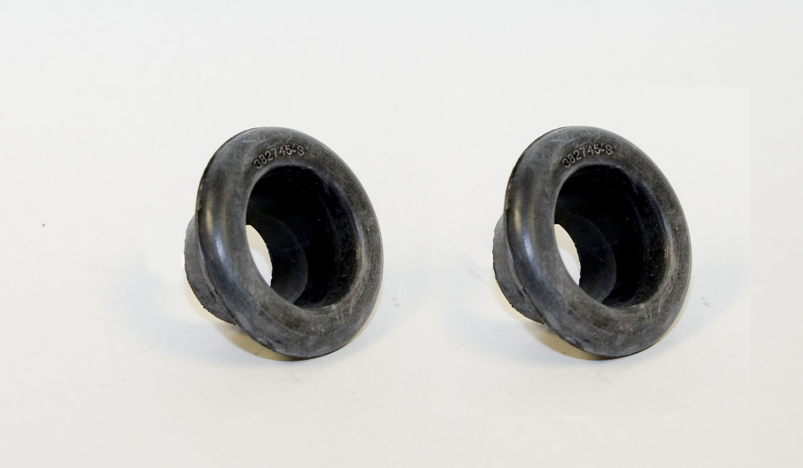 Scott Drake 382745X 1969 1970 Mustang Heater Hose Firewall Grommets