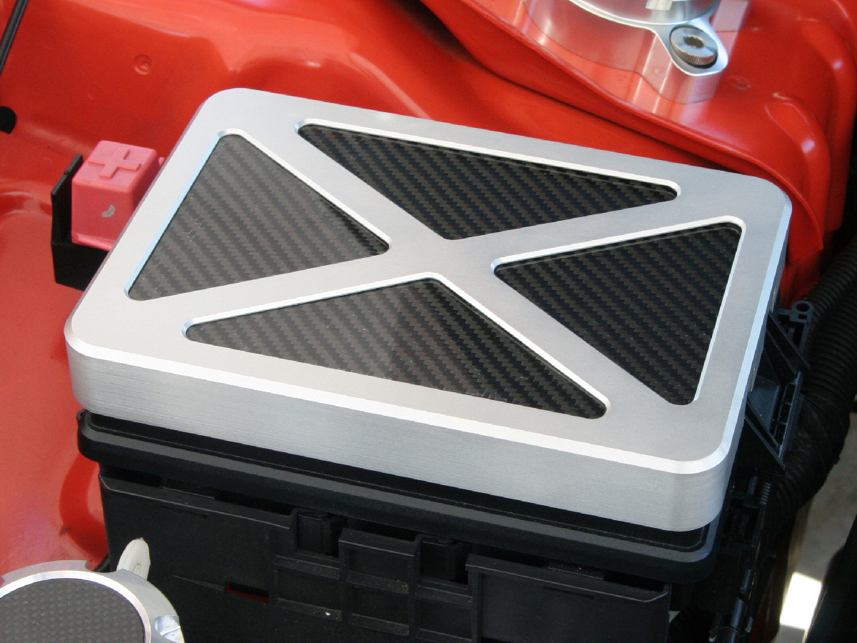 Drake Muscle Cars DRKMO120012BL 200812 Challenger Fuse Box Top Cover